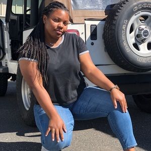 Meet your Posher, Olivia